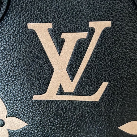 ⚜️Louis Vuitton On The Go PM⚜️ - Picture 15 of 16